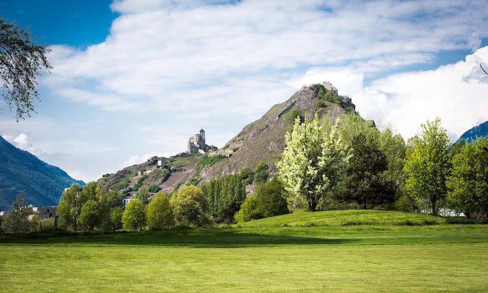 GOLF DE SION AU PRINTEMPS (PHOTO-GENIC.CH/ OLIVIER MAIRE)