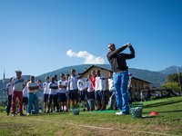 Le club de Foot du Fc Sion s'est initie au golf et posent pour le photographe ce vendredi 22 aout 2014 au Gofl Club de Sion. (PHOTO-GENIC.CH/ OLIVIER MAIRE)