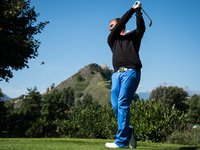 Le club de Foot du Fc Sion s'est initie au golf et posent pour le photographe ce vendredi 22 aout 2014 au Gofl Club de Sion. (PHOTO-GENIC.CH/ OLIVIER MAIRE)